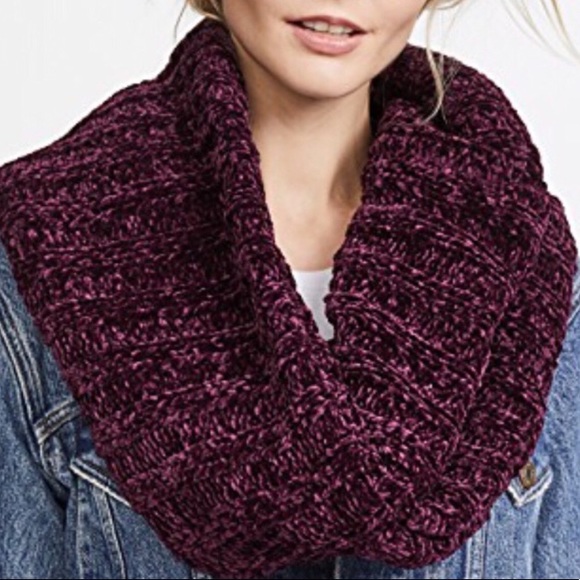 Free People Accessories - Free People chunky chenille knit infinite scarf Free People Accessories - Free People chunky chenille knit infinite scarf